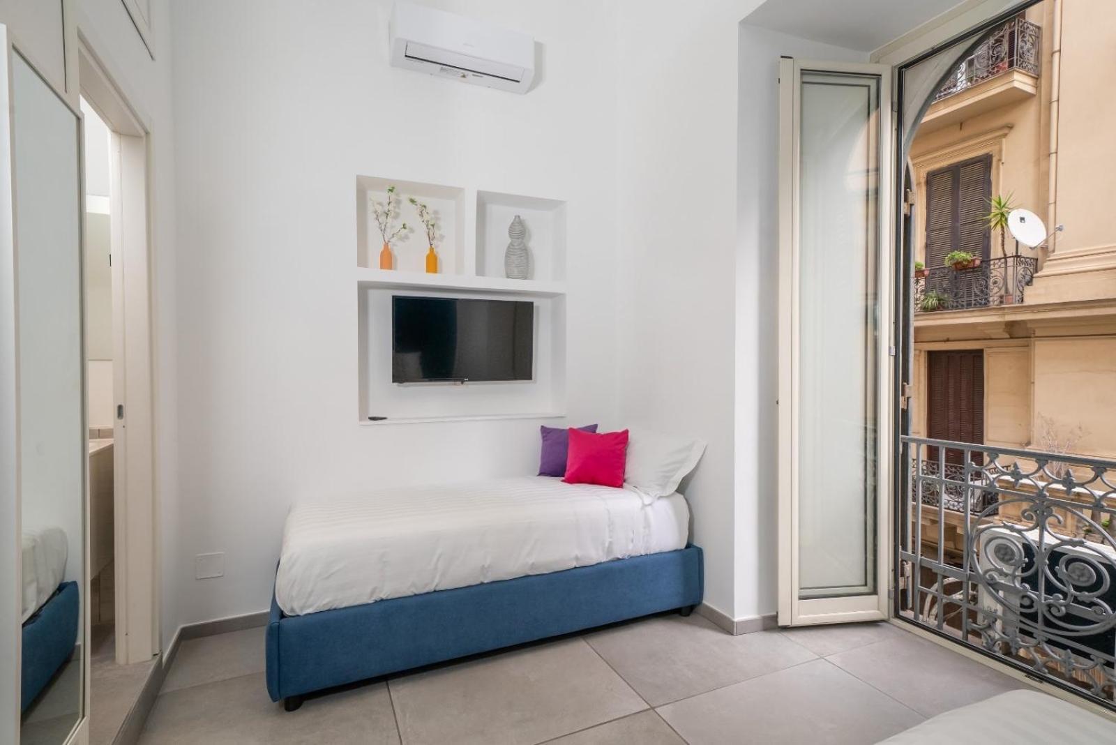 Bovio Boutique Studio Apartment Naples Exterior photo